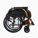 ⁦كرسي متحرك الومنيوم خفيف الوزن كفرات كبيرة⁩ - الصورة ⁦3⁩